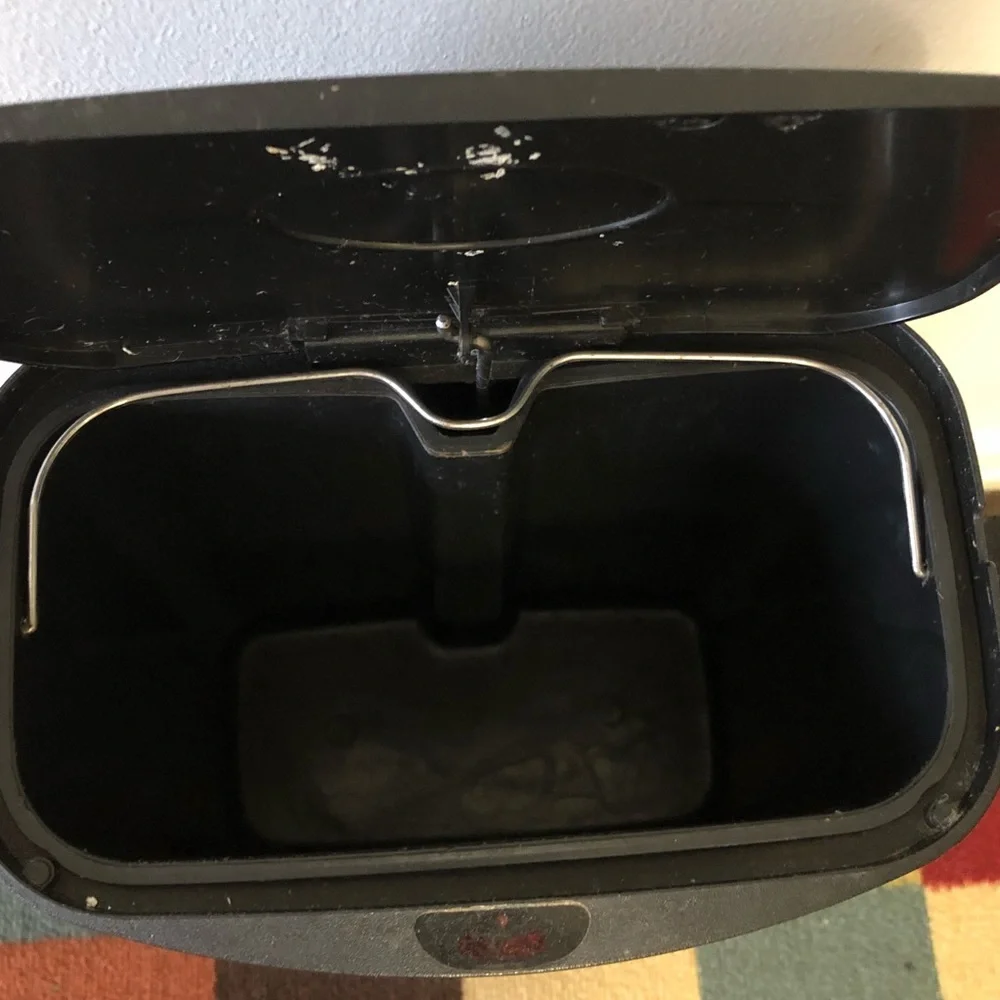 Sensor Trash Can - Picture 3 of 3